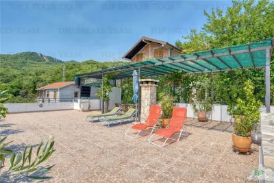 Villa en Venta en Herceg-Novi, Montenegro - foto 2