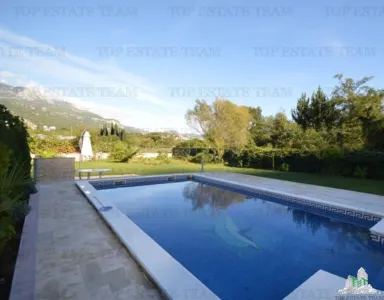 Villa for Sale in Herceg-Novi, Montenegro - foto 3