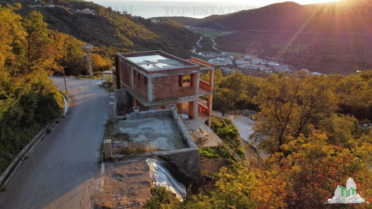 Villa for Sale in Budva, Montenegro - foto 9