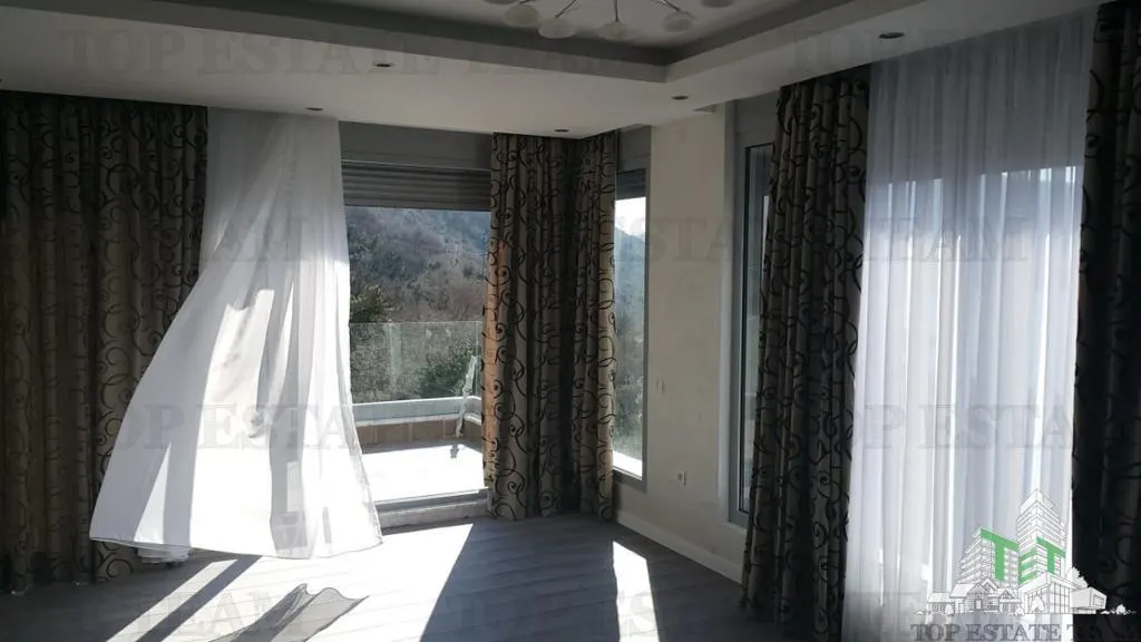Casa de vanzare in Kotor Muntenegru - foto 11