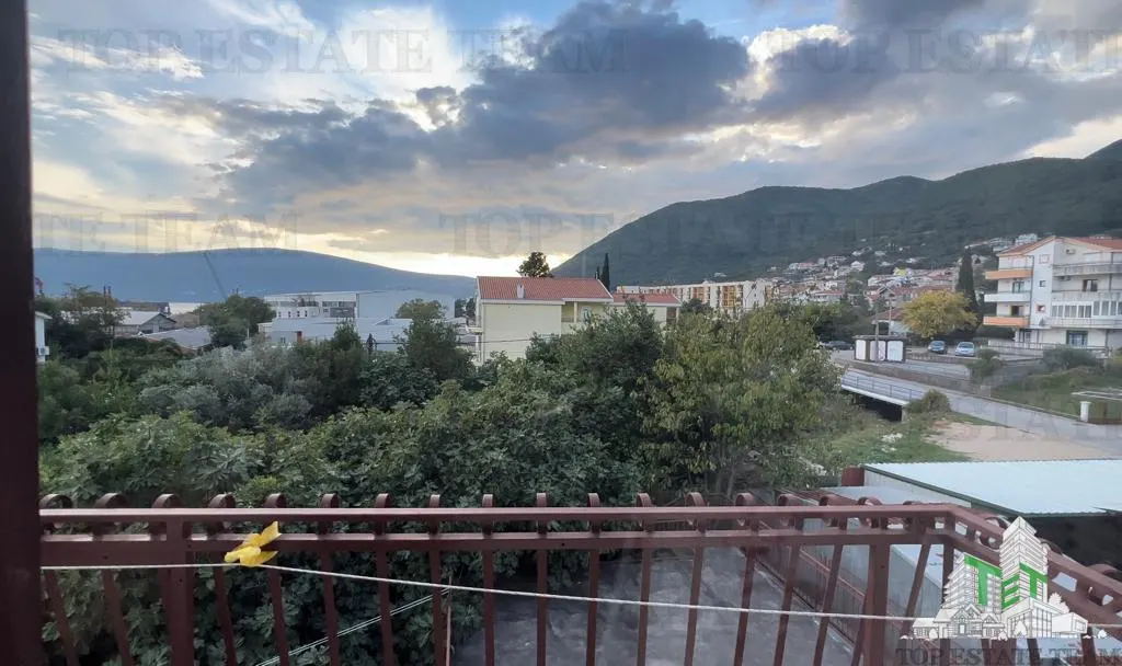 Casa de vanzare in Herceg-Novi Muntenegru - foto 14