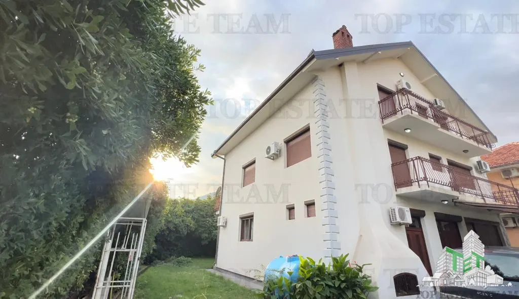Casa de vanzare in Herceg-Novi Muntenegru - foto 19