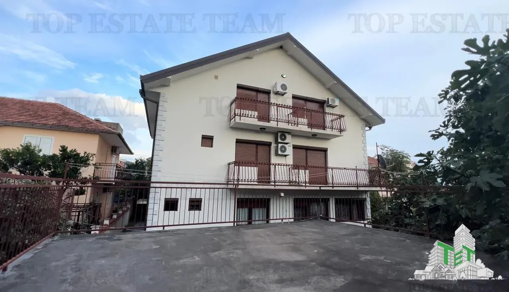Casa de vanzare in Herceg-Novi Muntenegru - foto 20