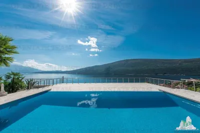 Vila de vanzare in Herceg-Novi Muntenegru - foto 23