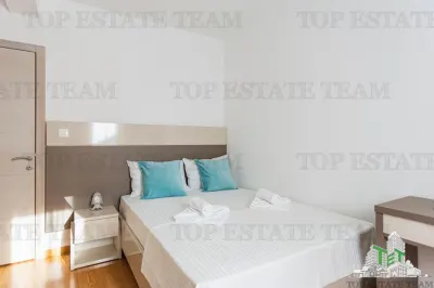 Apartamento en Venta en Budva, Montenegro - foto 5