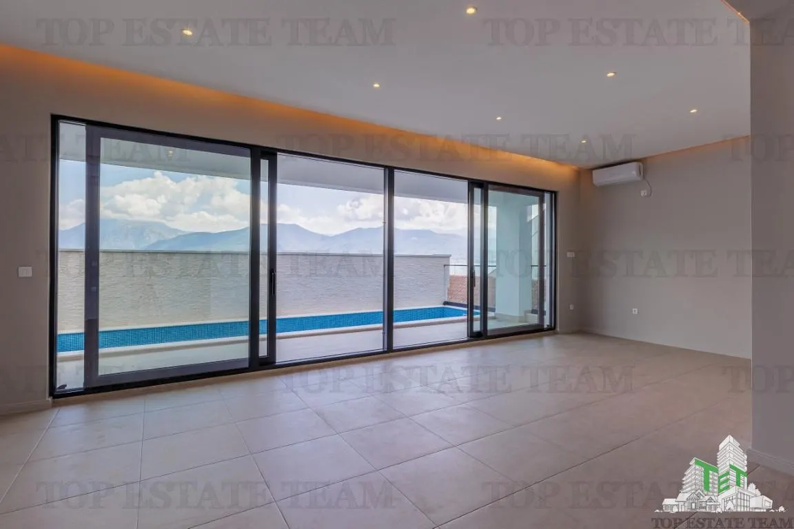 Vila de vanzare in Tivat Muntenegru - foto 11