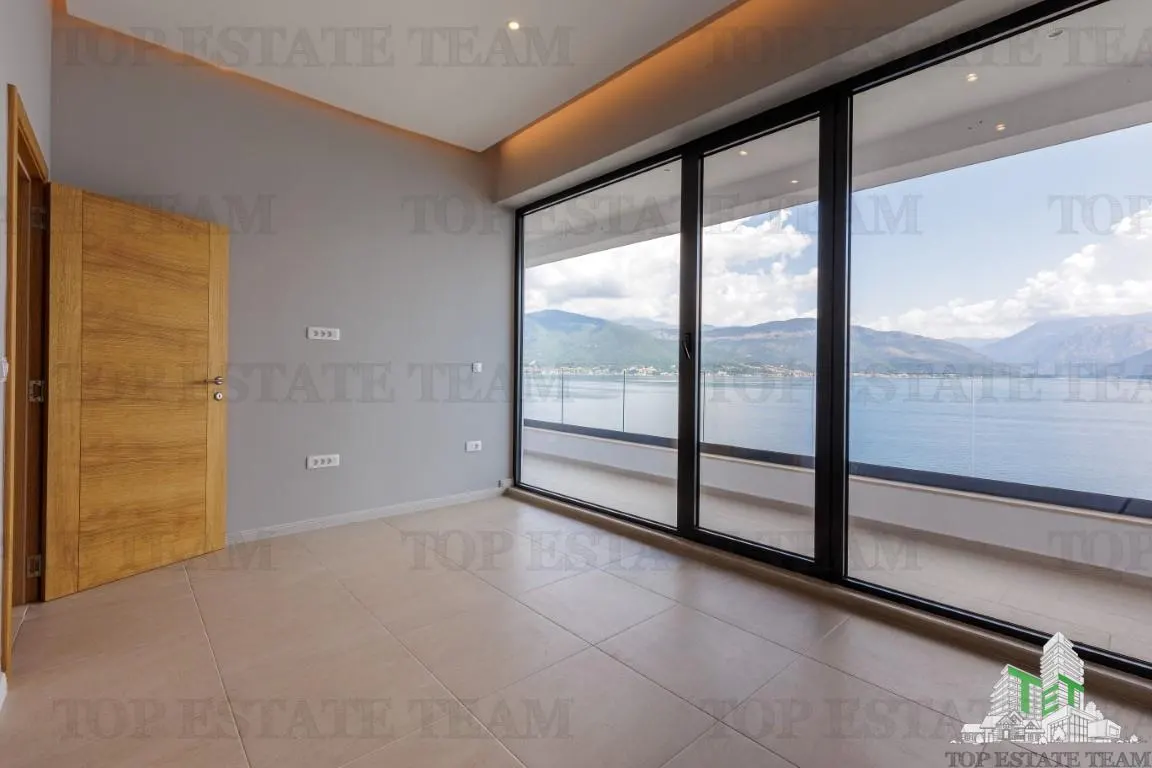 Vila de vanzare in Tivat Muntenegru - foto 4
