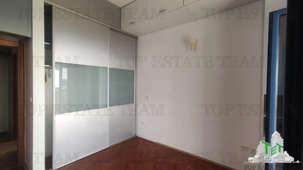 Apartamento en Venta en Budva, Montenegro - foto 8