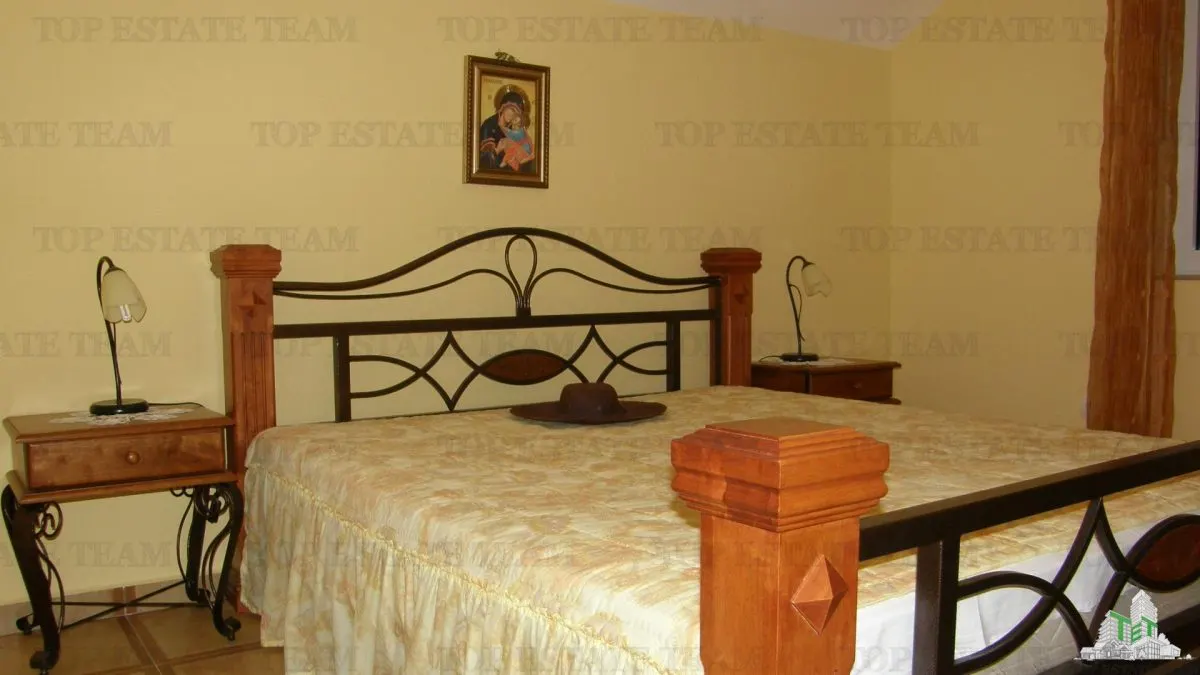 Villa for Sale in Kotor, Montenegro - foto 8