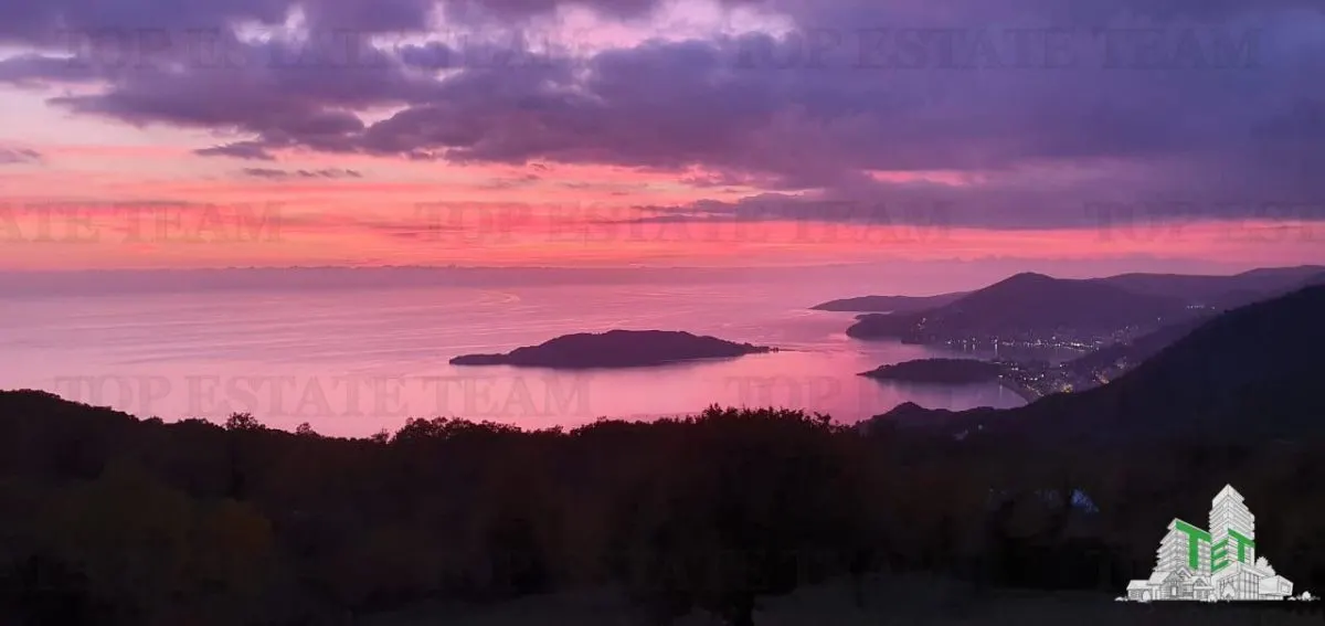 Teren de vanzare in Budva Muntenegru - foto 1