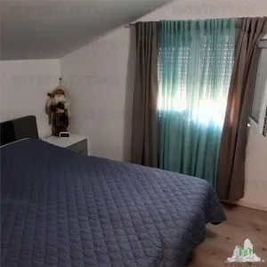 Villa en Venta en Bar, Montenegro - foto 8