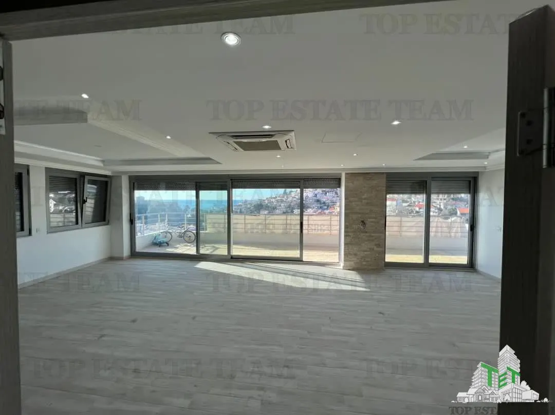 Apartment for Sale in Ulcin, Montenegro - foto 1