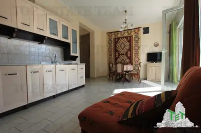 Apartamento en Venta en Tivat, Montenegro - foto 3