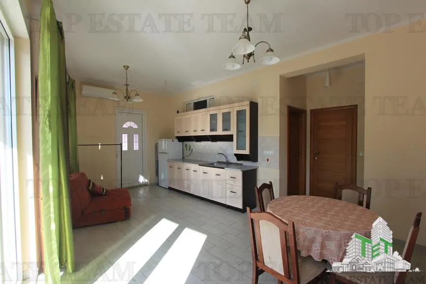 Apartamento en Venta en Tivat, Montenegro - foto 4