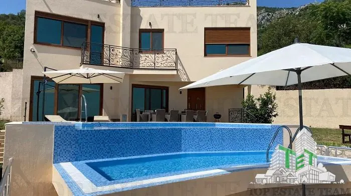 Villa en Venta en Bar, Montenegro - foto 2