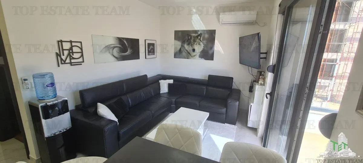 Apartment for Sale in Herceg-Novi, Montenegro - foto 3