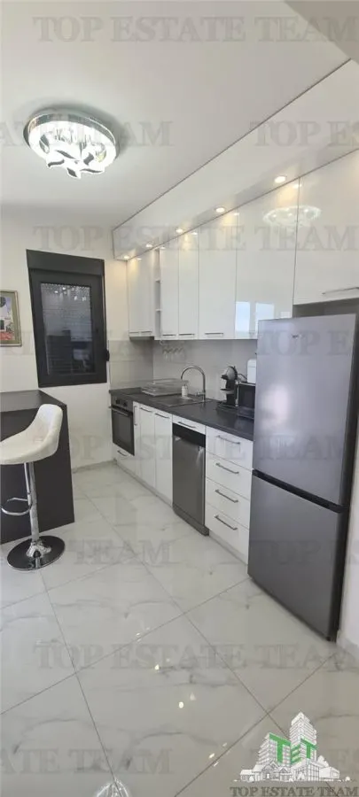 Apartment for Sale in Herceg-Novi, Montenegro - foto 6