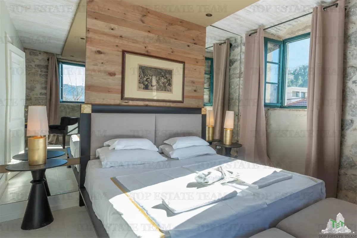 Hotel de vanzare in Kotor Muntenegru - foto 2