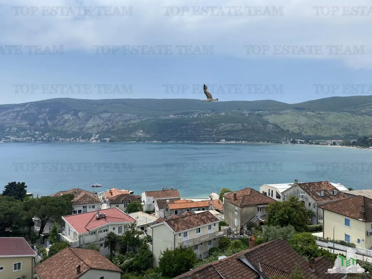Apartament de vanzare in Herceg-Novi Muntenegru - foto 1