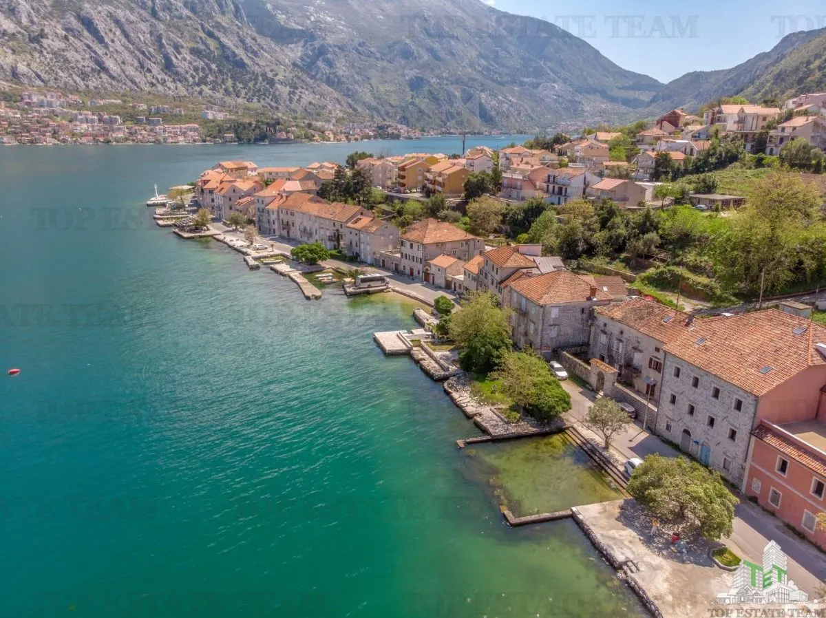 Casa de vanzare in Kotor Muntenegru - foto 3