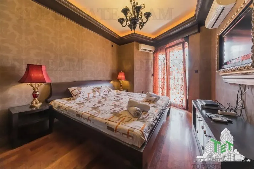 Apartamento en Venta en Kotor, Montenegro - foto 4
