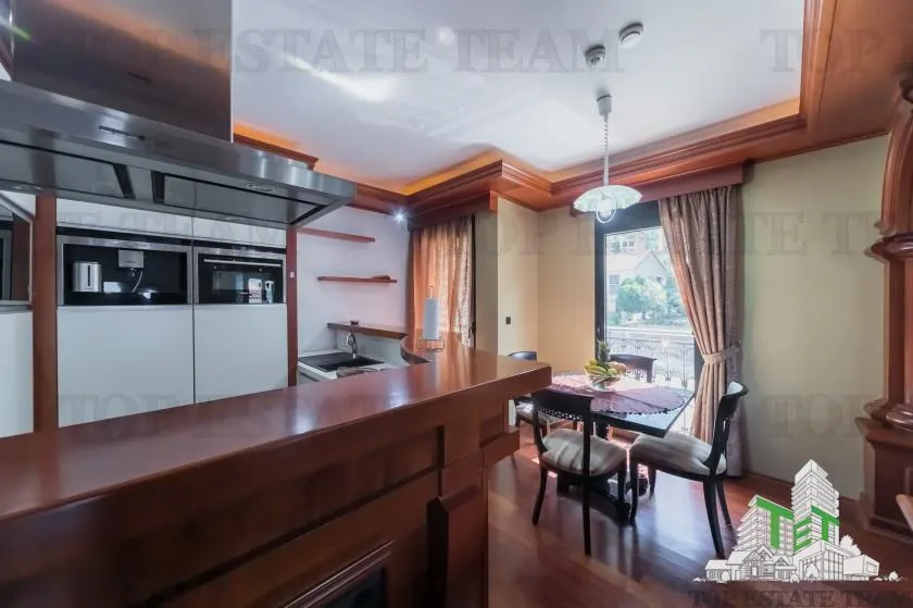 Apartamento en Venta en Kotor, Montenegro - foto 5