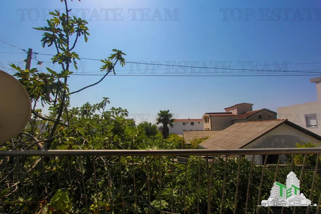Villa en Venta en Bar, Montenegro - foto 2