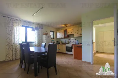 Villa en Venta en Bar, Montenegro - foto 6