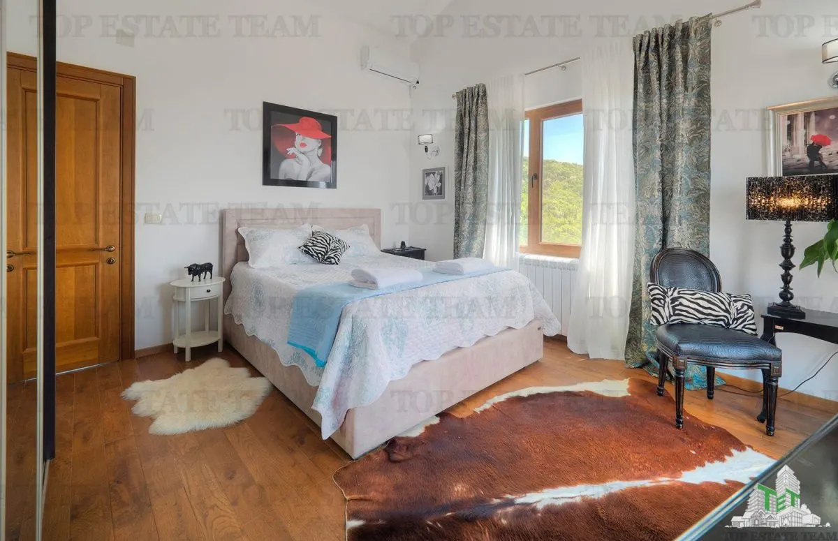 Casa de vanzare in Kotor Muntenegru - foto 11