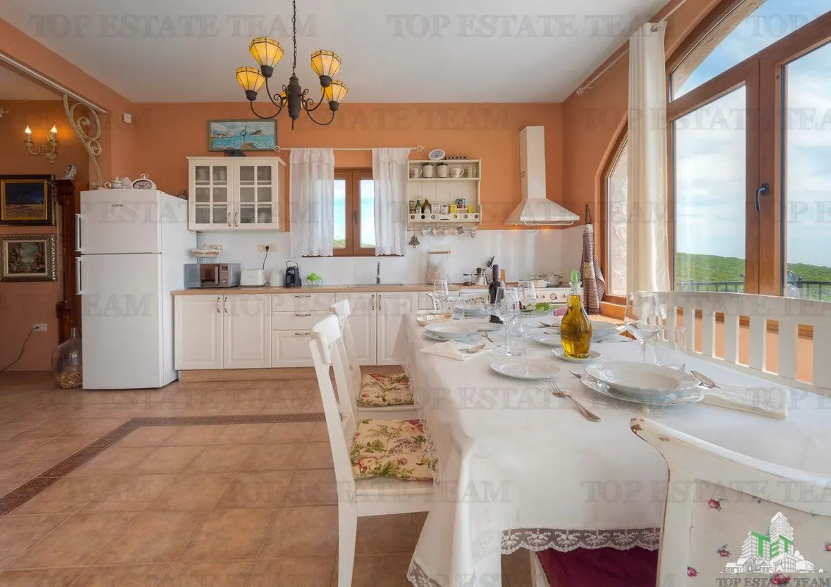Casa de vanzare in Kotor Muntenegru - foto 6