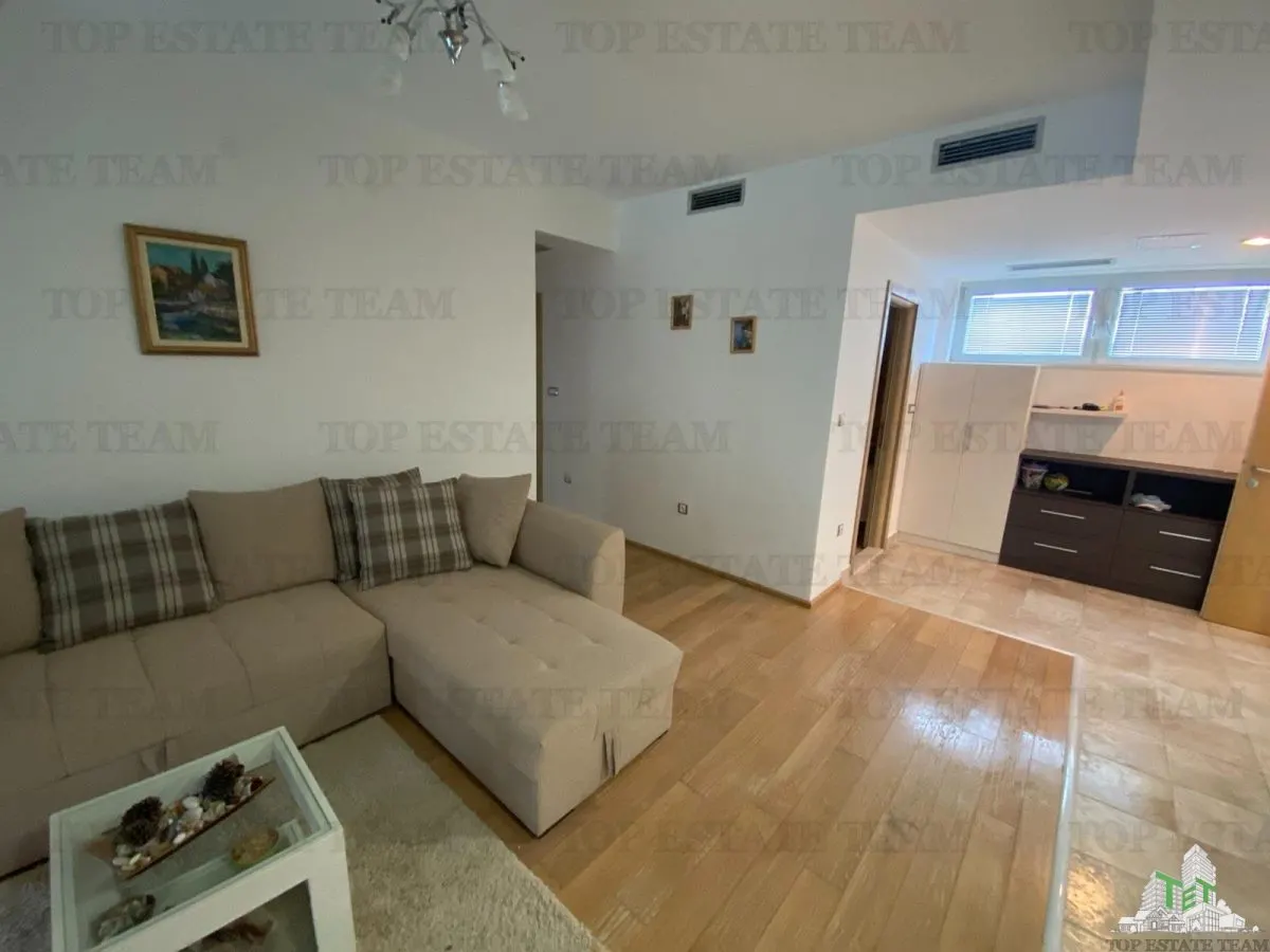 Apartamento en Venta en Kotor, Montenegro - foto 6