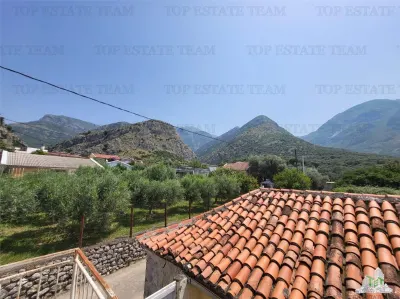 Villa en Venta en Bar, Montenegro - foto 2