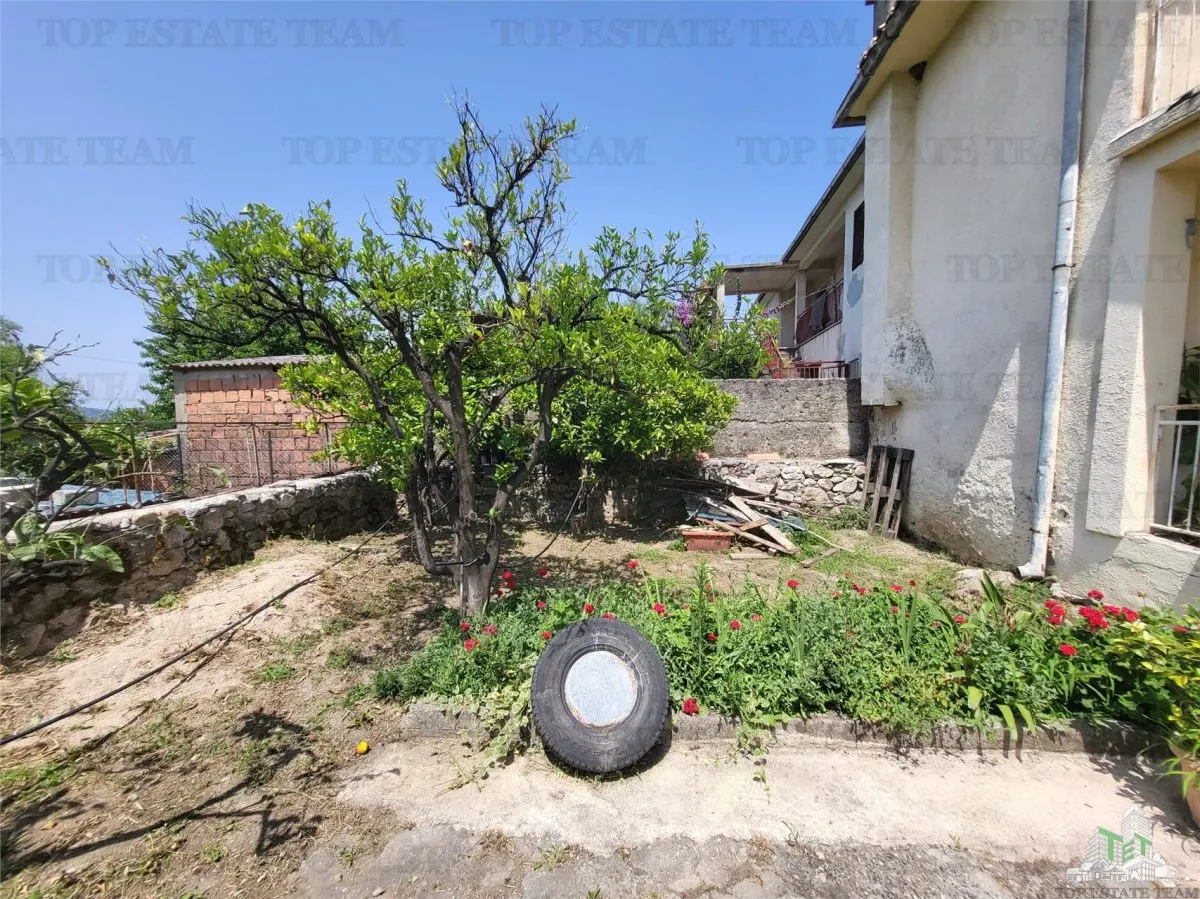 Villa en Venta en Bar, Montenegro - foto 11