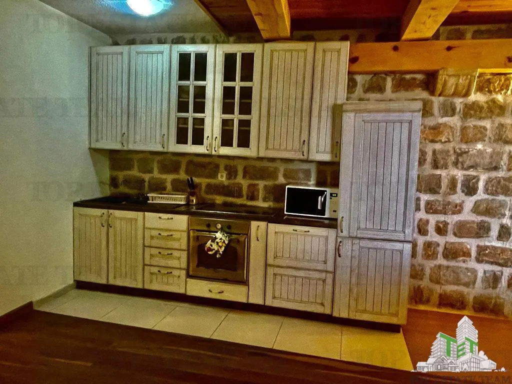 Apartamento en Venta en Budva, Montenegro - foto 2