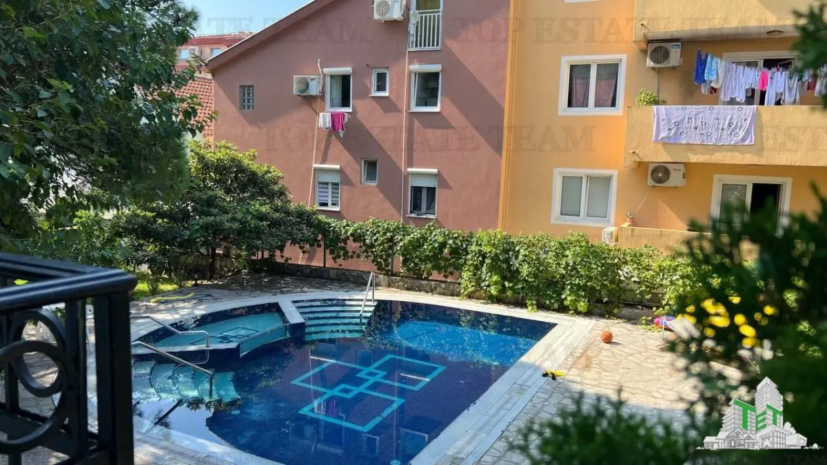 Apartment for Sale in Budva, Montenegro - foto 8