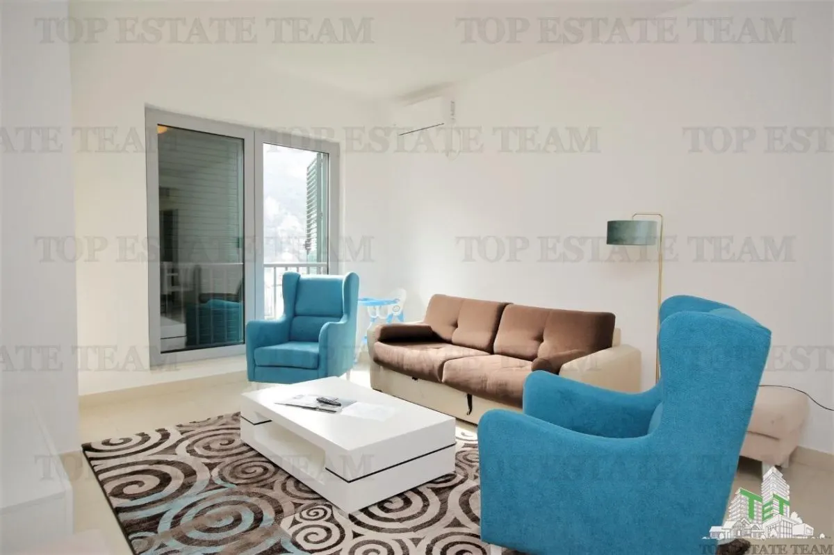 Apartamento en venta en Kotor, Montenegro - foto 1