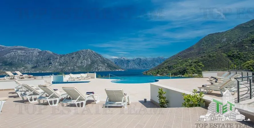Apartamento en venta en Kotor, Montenegro - foto 10