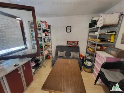 Casa de vanzare in Tivat Muntenegru - foto 12