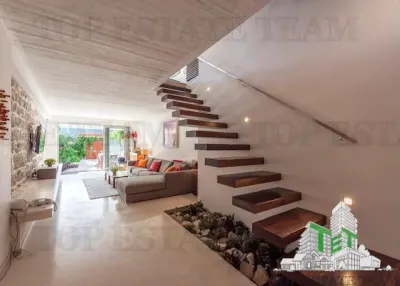 Villa en Venta en Kotor, Montenegro - foto 2