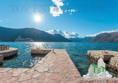 Villa en Venta en Kotor, Montenegro - foto 14