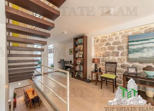 Villa en Venta en Kotor, Montenegro - foto 18