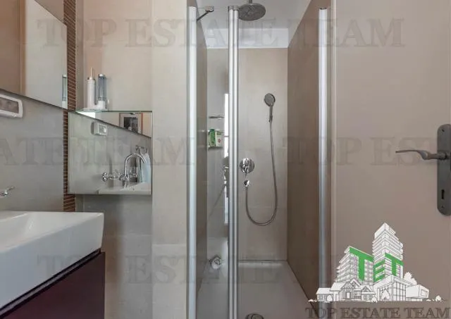 Villa en Venta en Kotor, Montenegro - foto 21