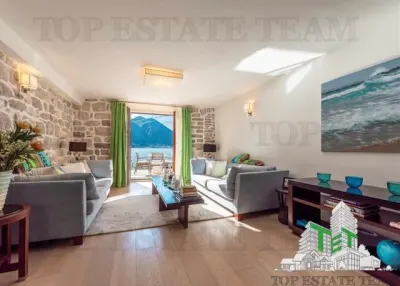 Villa en Venta en Kotor, Montenegro - foto 6