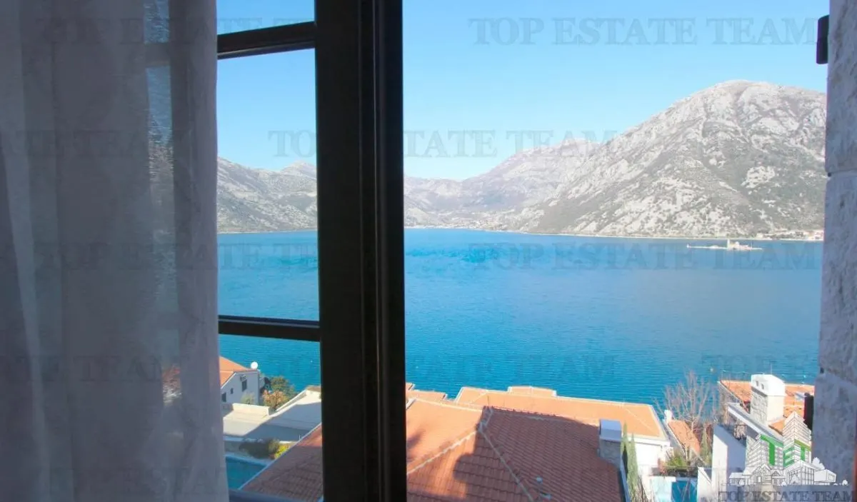 Apartamento en Venta en Herceg-Novi, Montenegro - foto 11