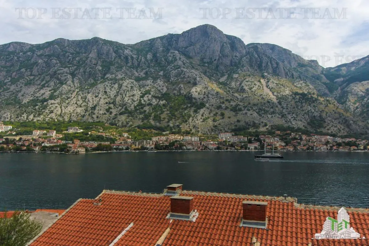 Apartament de vanzare in Kotor Muntenegru - foto 1