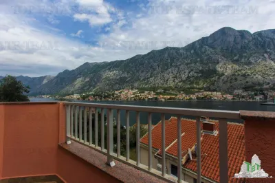 Apartament de vanzare in Kotor Muntenegru - foto 2