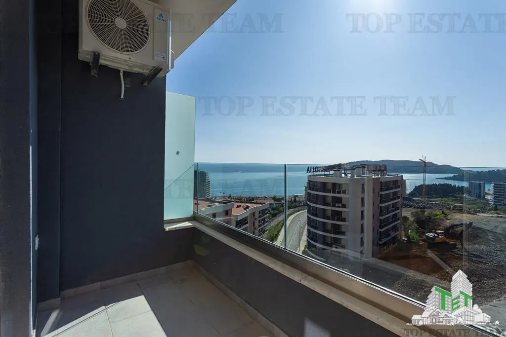 Apartment for Sale in Budva, Montenegro - foto 6