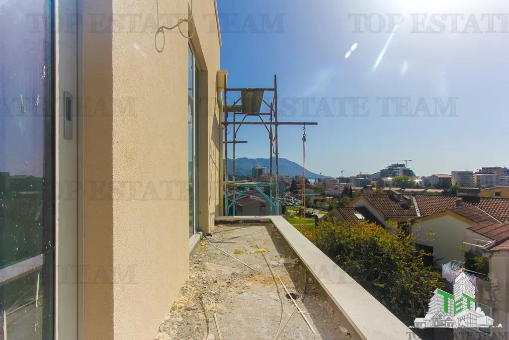 Apartment for Sale in Budva, Montenegro - foto 11