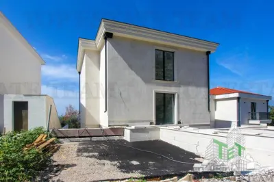 Casa de vanzare in Budva Muntenegru - foto 15