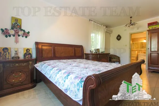 Villa for Sale in Bar, Montenegro - foto 17